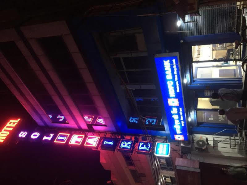 Solitaire Hotel Nueva Delhi Exterior foto